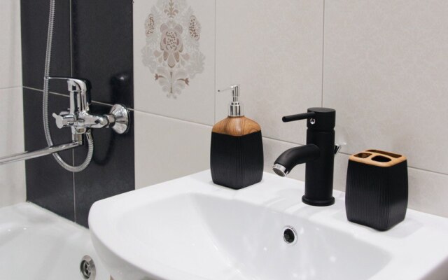 Vse Po-Domashnemu Na Alekseeva Flat