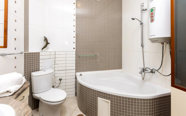 Na Ploschadi Pobedy Apartments