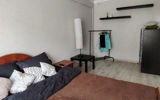 Yermak Neftyaniki Flat