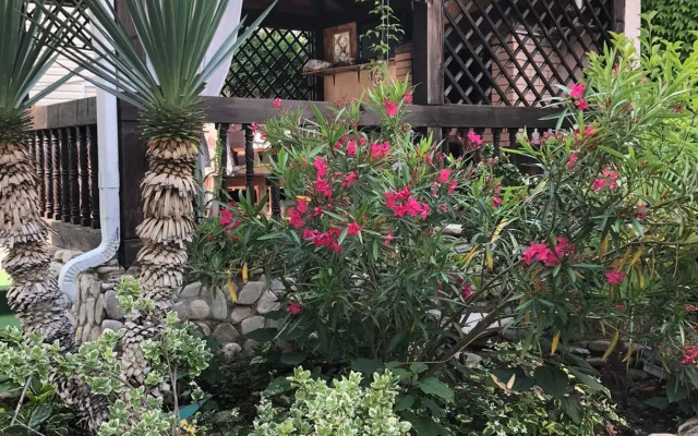 Byyuti Spa Na Rucheynoy Guest house