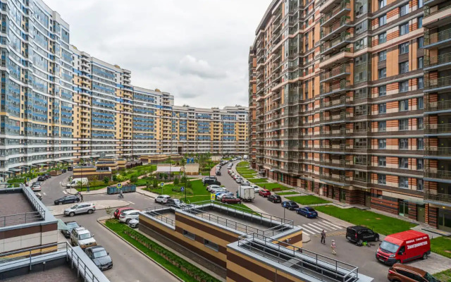 Studiya U M. Pionerskaya Flat