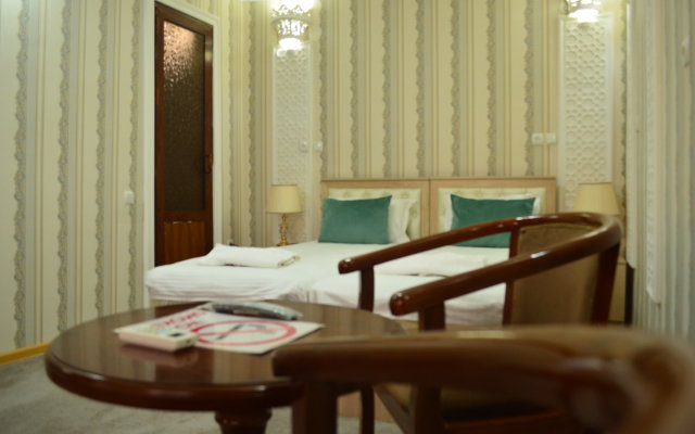Elemir Registan Boutique-hotel
