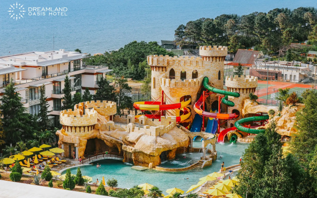 Отель Dreamland Oasis