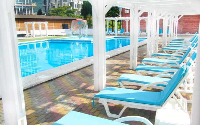 Hotel Peak Season