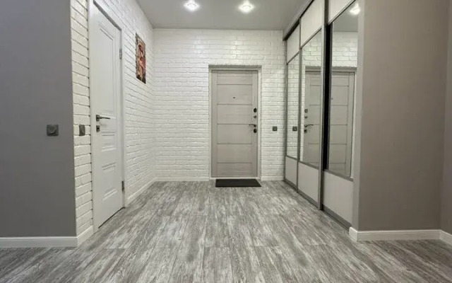 Na Shukhova 1a Flat