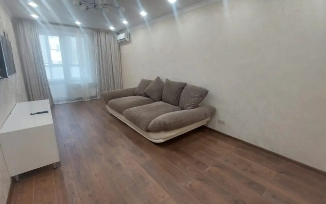 Svetlaya dvukhkomnatnaya Flat