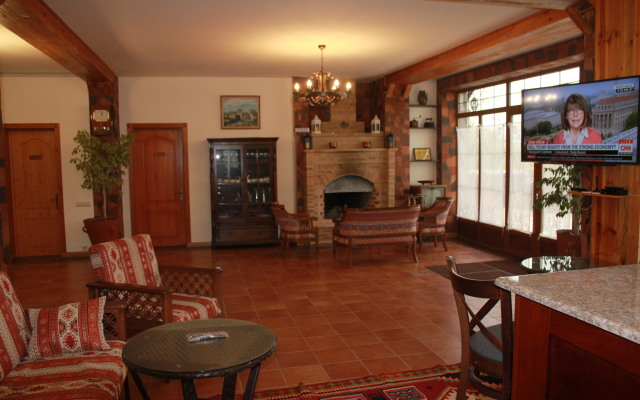 Hinyard Hotel