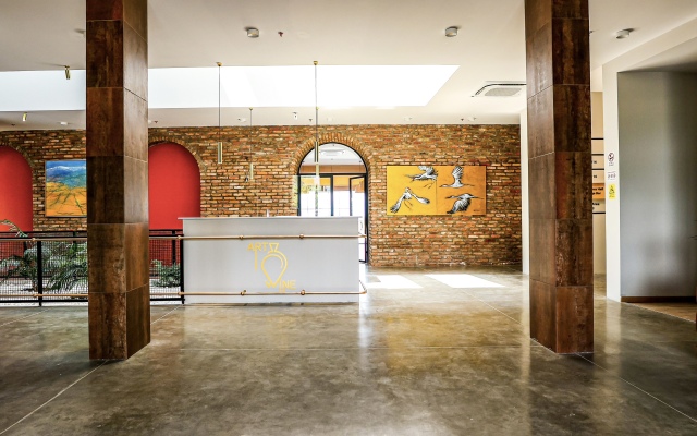 Chateau Artwine Hotel