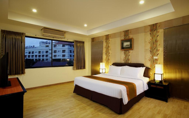 Отель Nova Park Hotel Pattaya