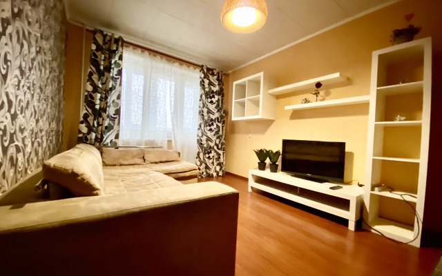 Квартира Лайф Апартс 1 ком, на Октябрьской Революции 344