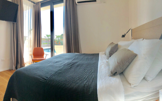 Вилла Sunny Garden