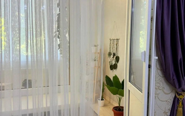 Квартира Уютная 2-комнатная с Лоджией в Махачкале