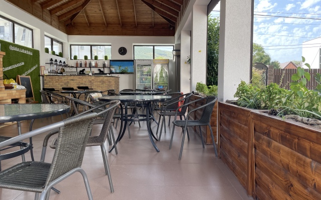 Platan Guest House
