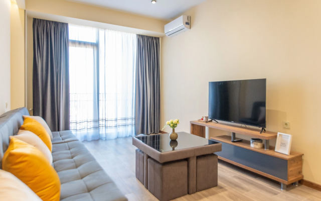 S Vidom na Reku i Gorod Apartments