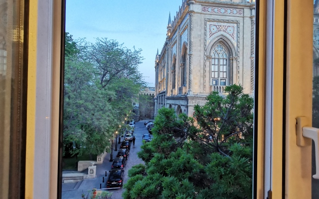V Tsentre Baku Apartments