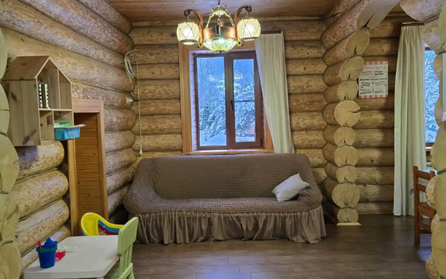 Частный дом Уница 300кв.м на первой линии озера Селигере