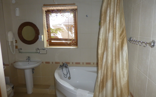Oasis Hotel