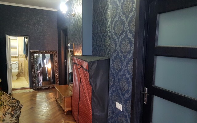 Romson Hotel Guest House