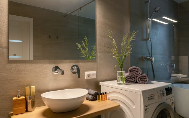 W Suites