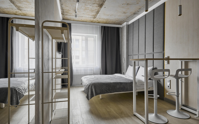 Kumo Hotel