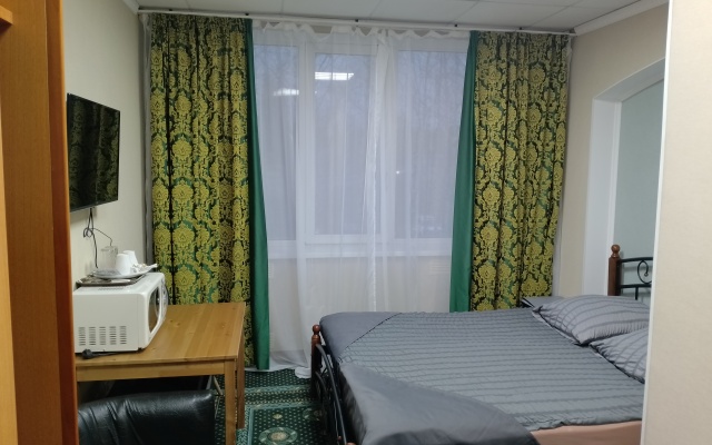 Aviator Hotel