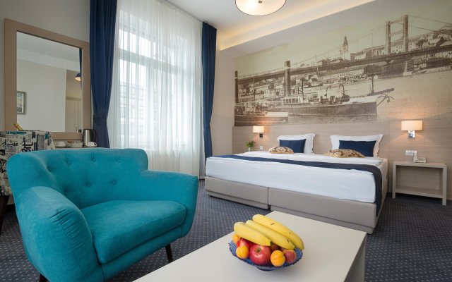 Ночлег и завтрак (B&B) Five Points Square - City Center