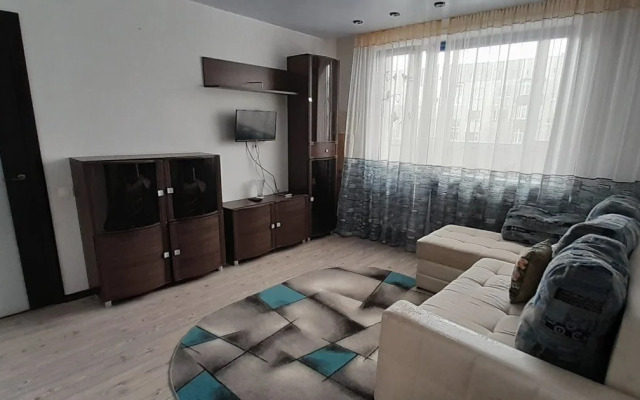 Dvuhkomnatnyie apartamentyi v 13-om mikrorajone, 62