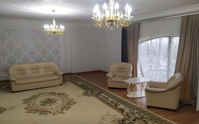 Hotel Kavkaz