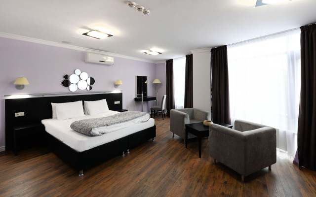 Business Hotel Vremena Goda