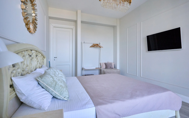 Апартаменты с Шикарным Видом на Море в Центре Сочи