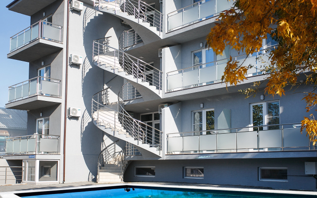 Diamond Delux Guest House