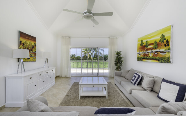 Beautiful 5-BDR 2 levels for rent in Punta Cana Villa