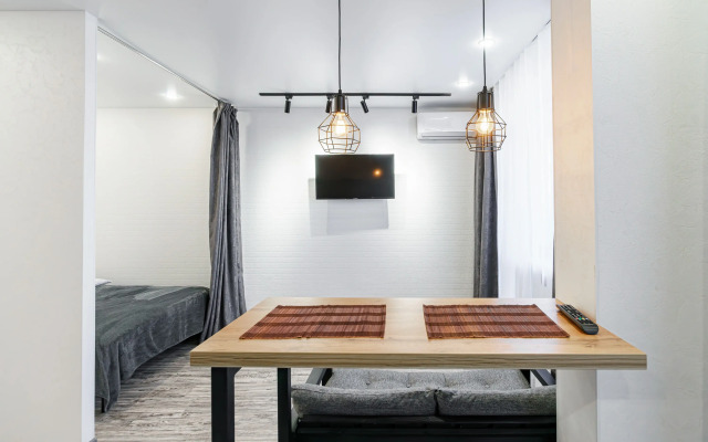 Na 22 Etazhe S Vidom Na Reku Apartments
