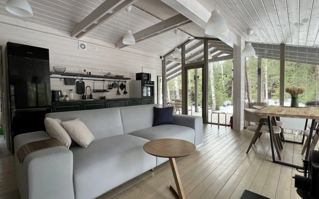 Dom V Lesu Private house