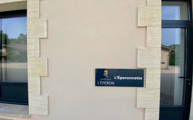 Гостевой дом L'Eperonnete surrounded by vineyards, 5* classification