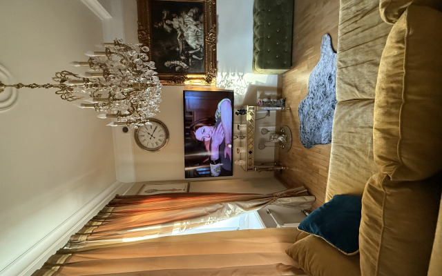 Dizaynerskaya U Kremlya Flat