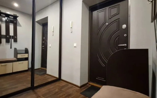 Na Lermontova  Flat