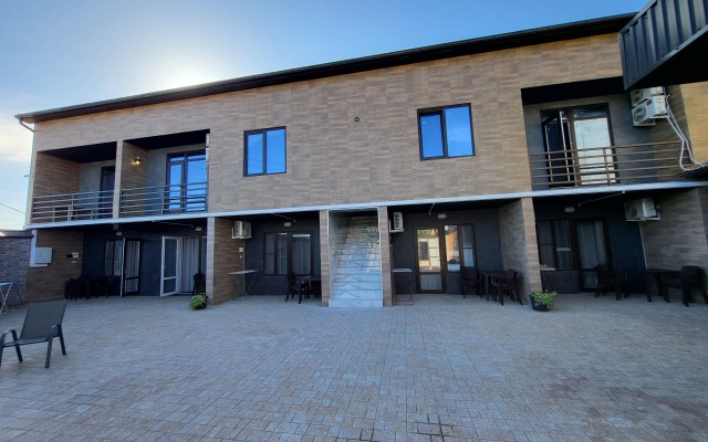 Aura Guest House