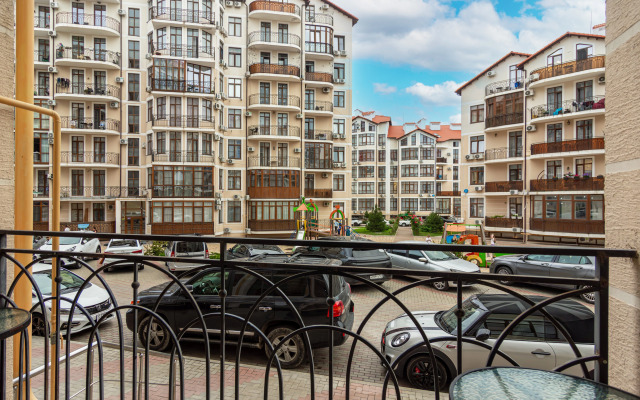 Znamenitaya Krymskaya Flat