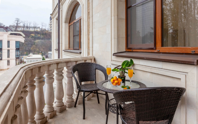 Квартира с Видом на Горы в Центре Города