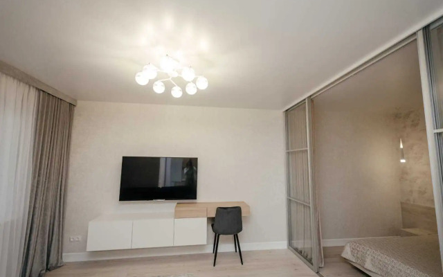 Na Prospekte Yanki Kupaly 88b Apartments