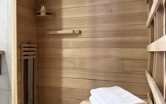 Частный Дом Барнхаус №4 с инфракрасной сауной и горячим Чаном на 6 человек