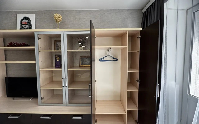 Sovremennaya Trekhkomnatnaya V Tsentre Yaroslavlya! Flat