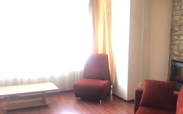 2 Komnatnye Apartamenty V Tsentre Flat
