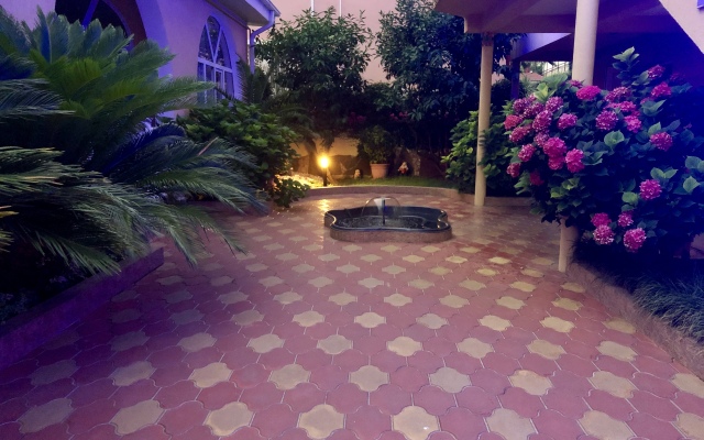 Golubaya Laguna Guest House