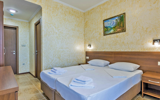 Aqua Life Hotel