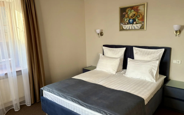 Отель Мономах