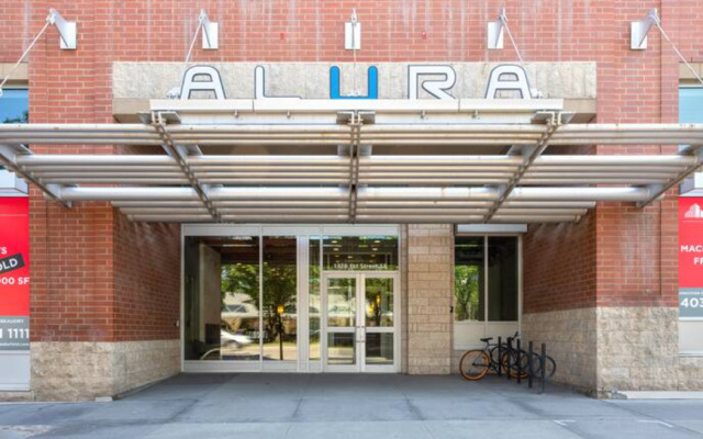 Stylish Downtown Condos by GLOBALSTAY Apart-hotel