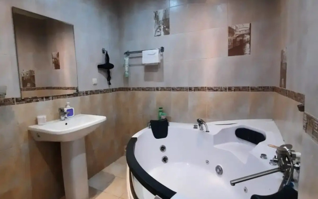 Vidovaya V Istoricheskom Tsentre Rostova Flat