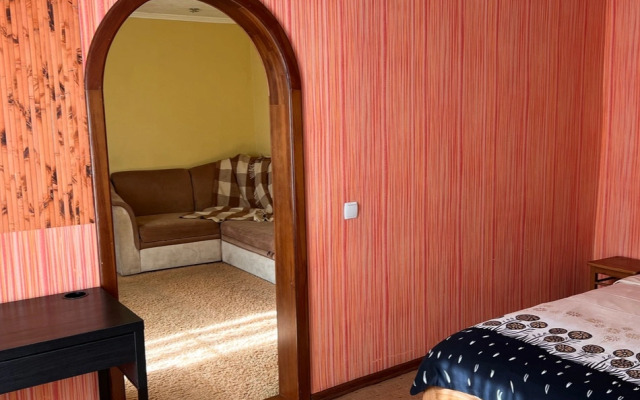 Na Grecheskoy 54B Private house